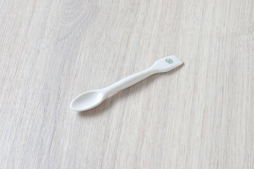 Kopistka s lyžicou porcelánová